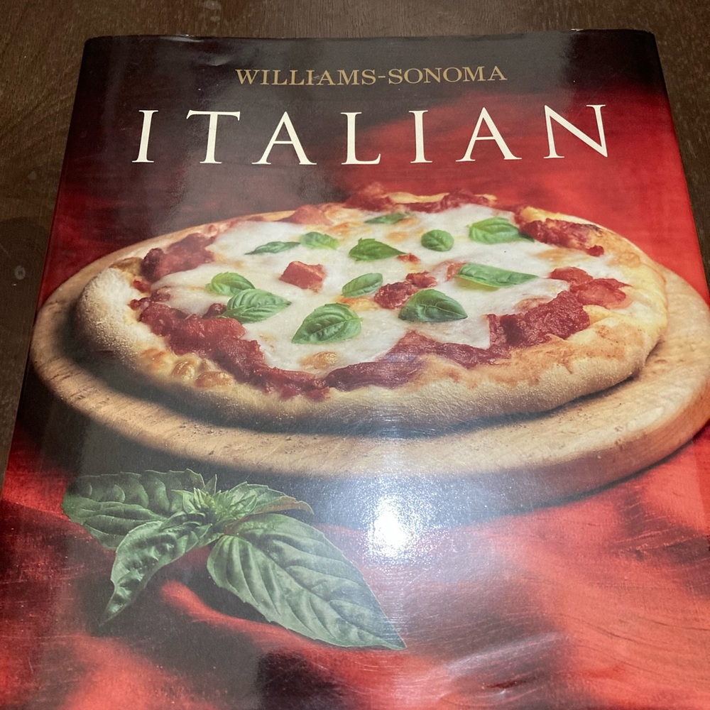 Williams Sonoma Italian. (Cookbook)